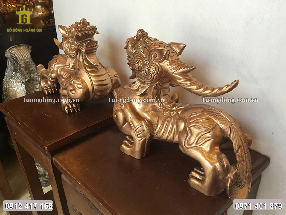 Vật phẩm thích hợp đặt trong không gian phòng khách hay phòng làm việc